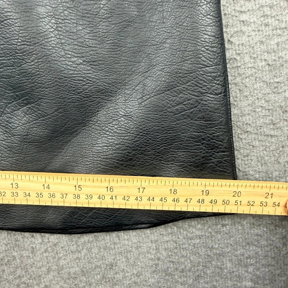 H&M Divided Black‎ Faux Leather Moto Mini Skirt Women's Size 4